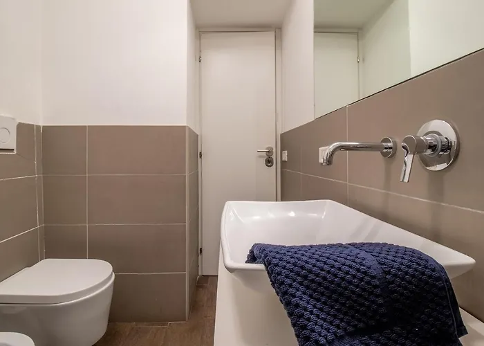 Eagle Guest house 3*